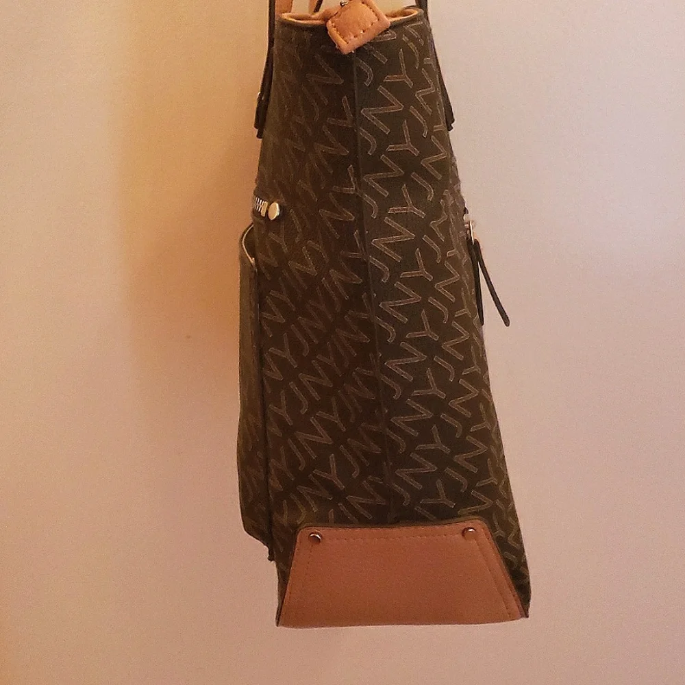 Jones New York Evalina Tote Bag - Picture 6 of 10